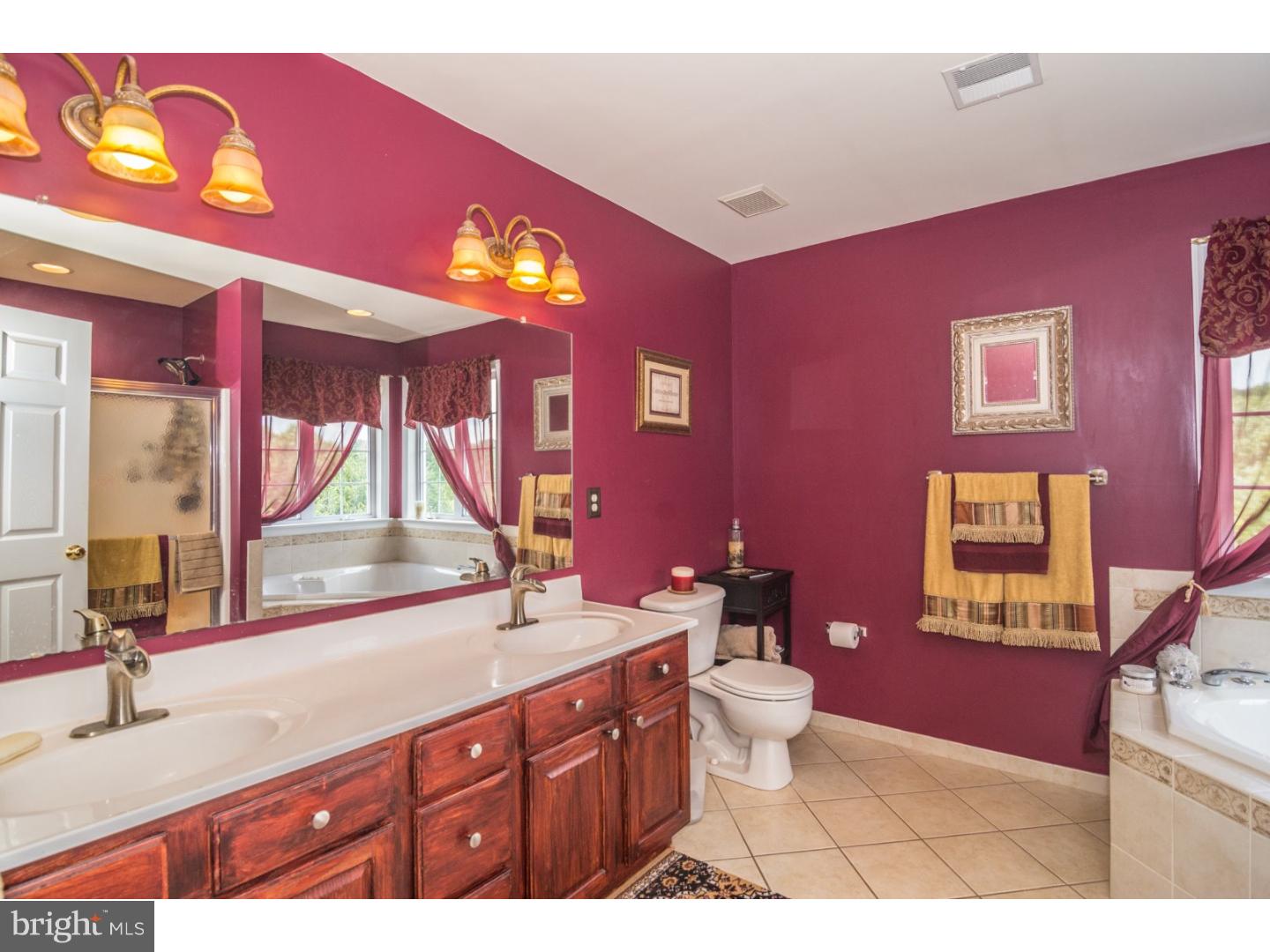 1996 Knight Road Green Lane, PA 18054 - Photo 15 of 24 Master Bathroom