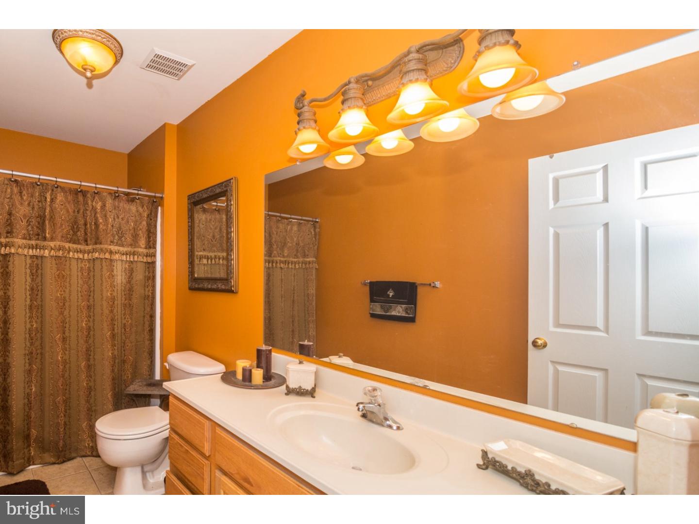 1996 Knight Road Green Lane, PA 18054 - Photo 18 of 24 Gallery Image 18