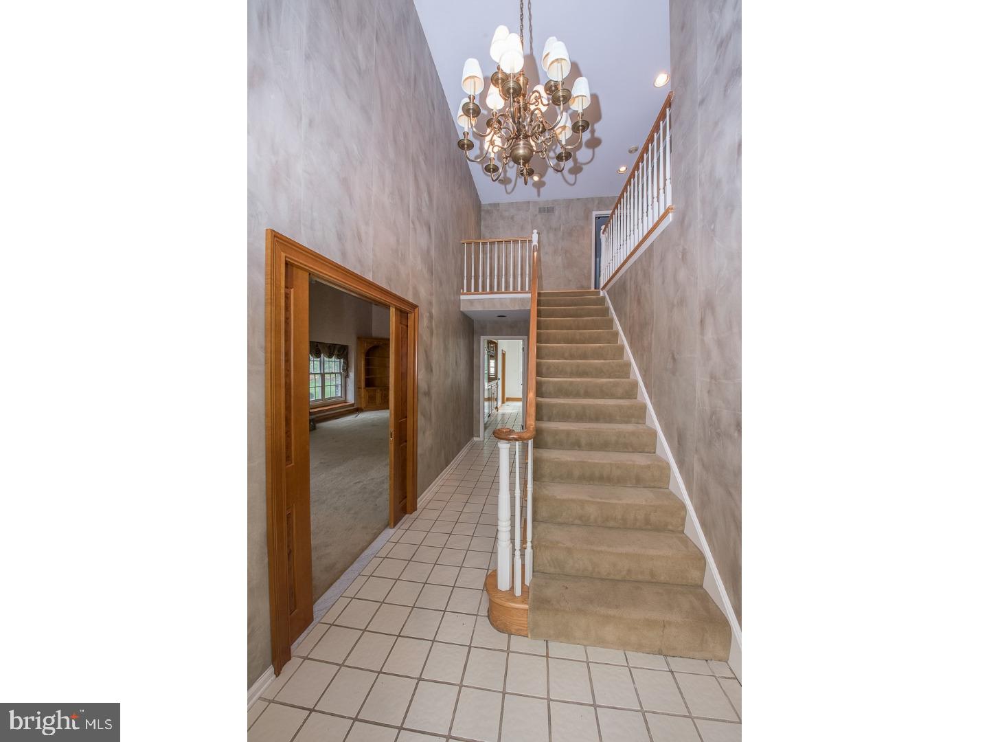 416 Waynesbrooke Road Berwyn, PA 19312 - Photo 4 of 24 Foyer