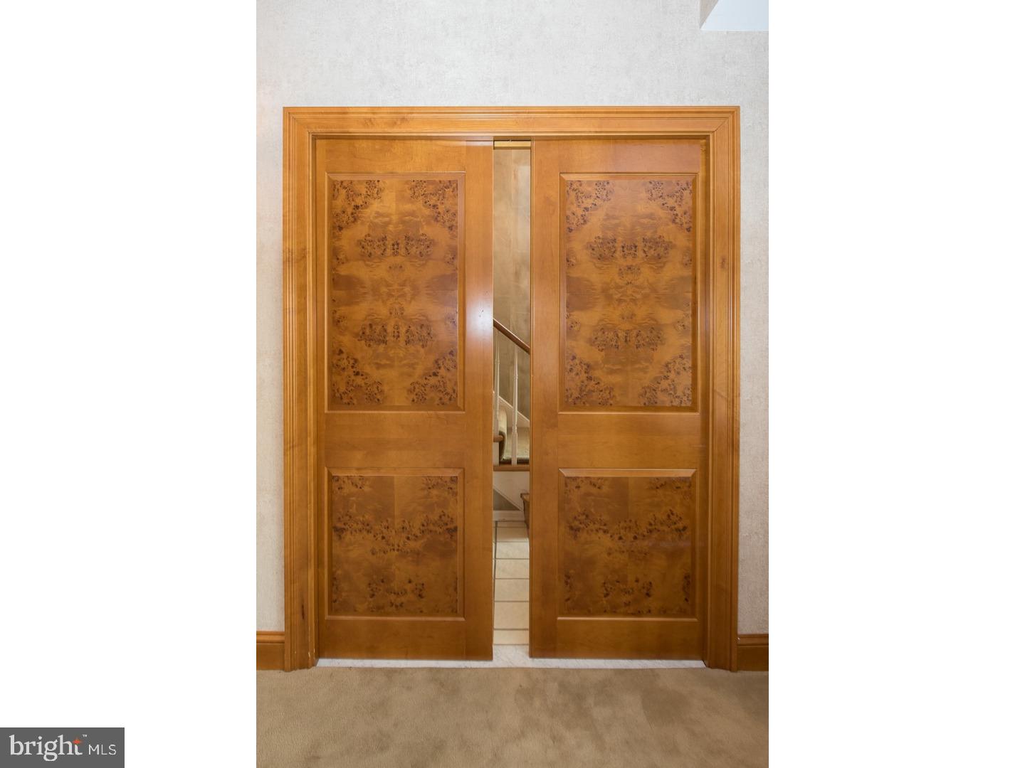 416 Waynesbrooke Road Berwyn, PA 19312 - Photo 5 of 24 Foyer