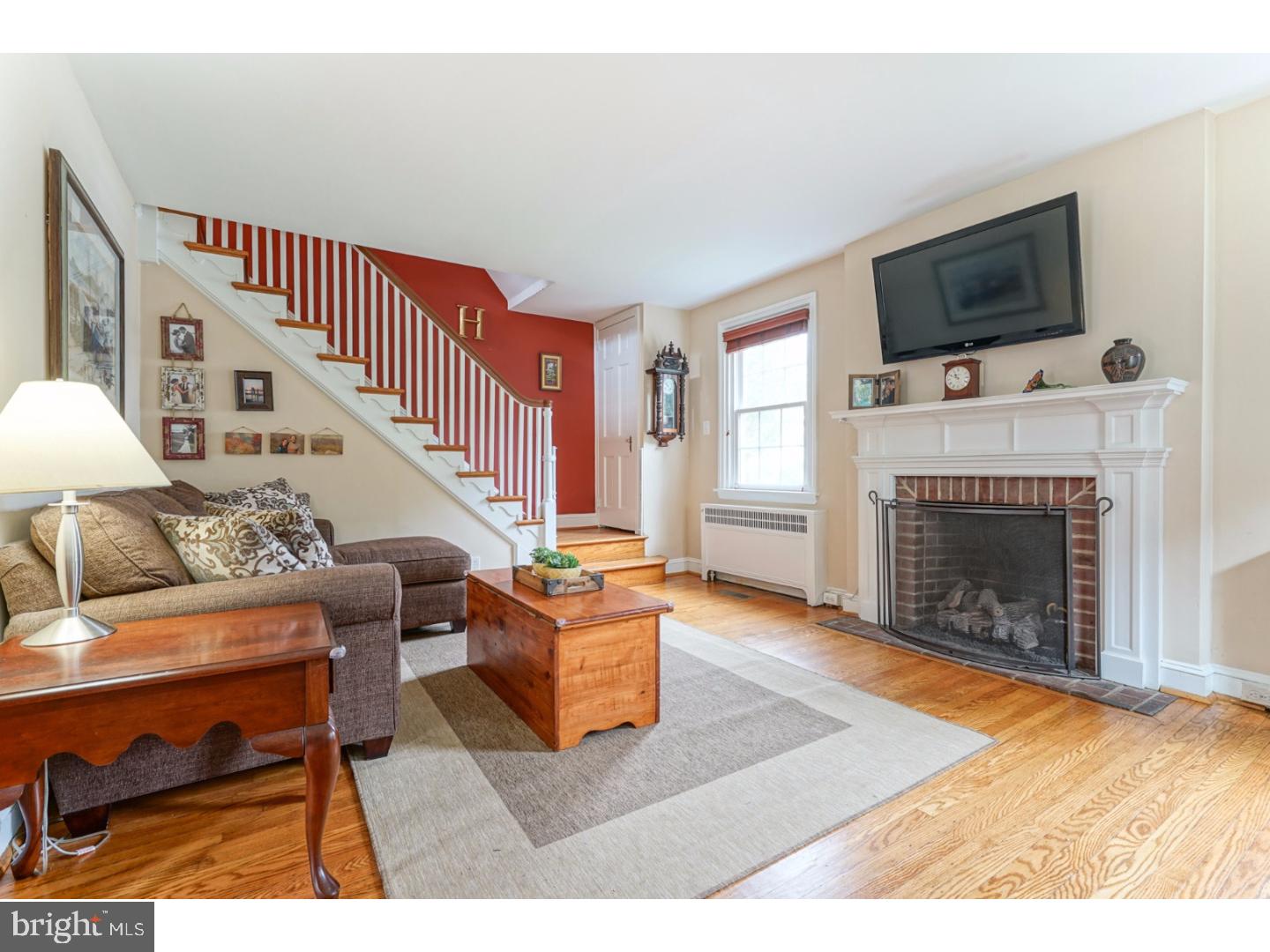 2162 East County Line Road Ardmore, PA 19003 - Photo 8 of 24 Living Room