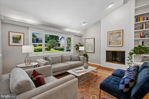 $1,575,000 | 6511 Kenhowe Drive, Bethesda, MD 20817