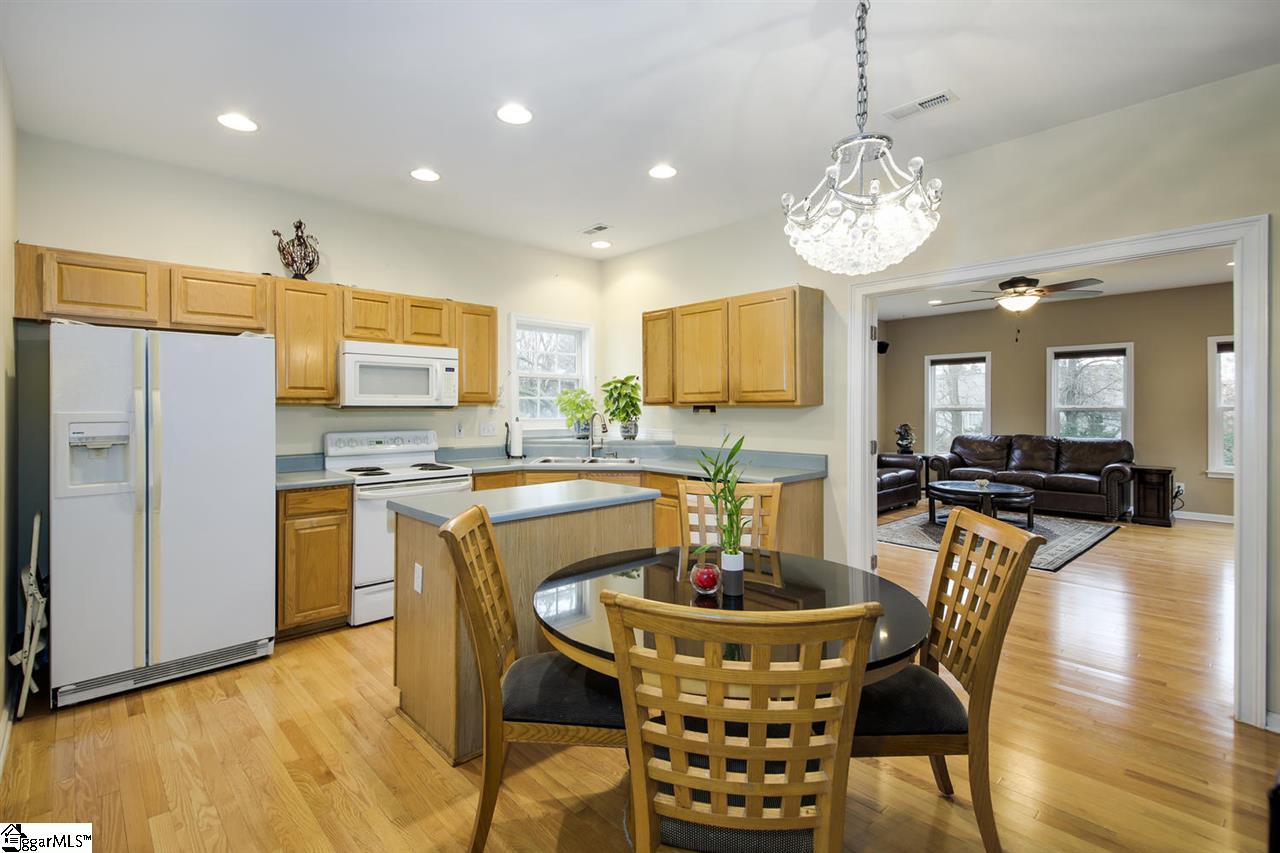 102 Myrtle Way Greer, SC 29650 - Photo 14 of 34 Gallery Image 14