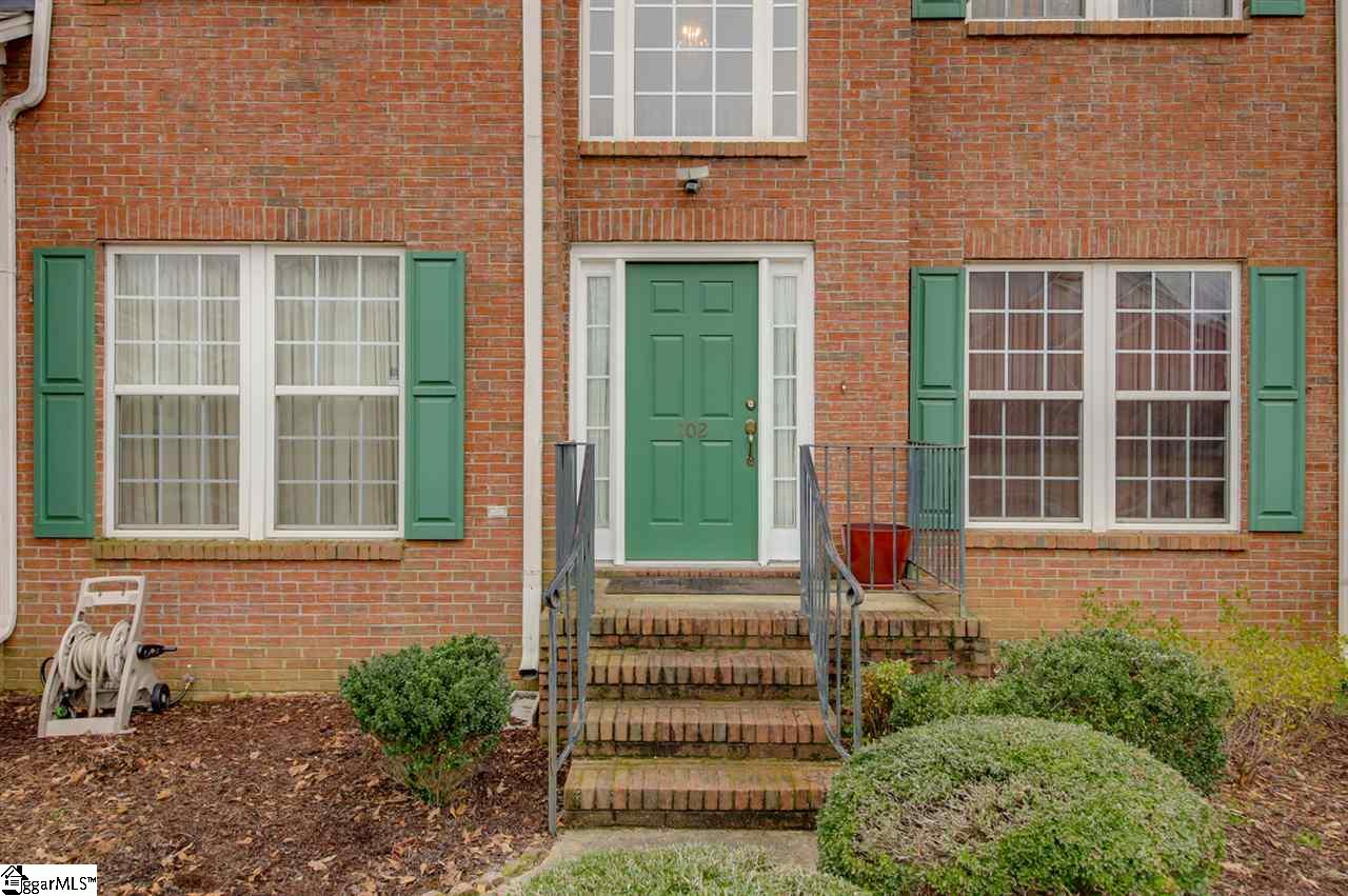 102 Myrtle Way Greer, SC 29650 - Photo 3 of 34 Gallery Image 3