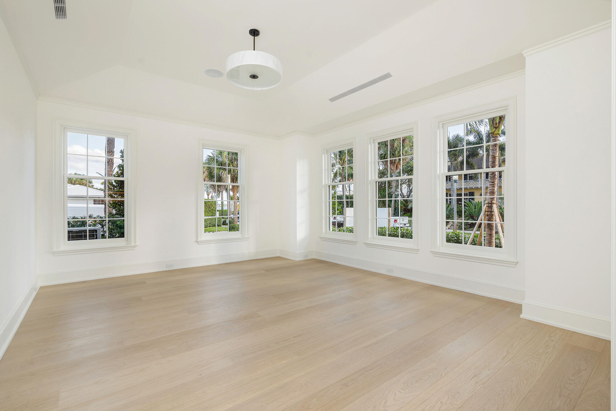 201 Sunset Road West Palm Beach, FL 33401 - Photo 11 of 25 low-15