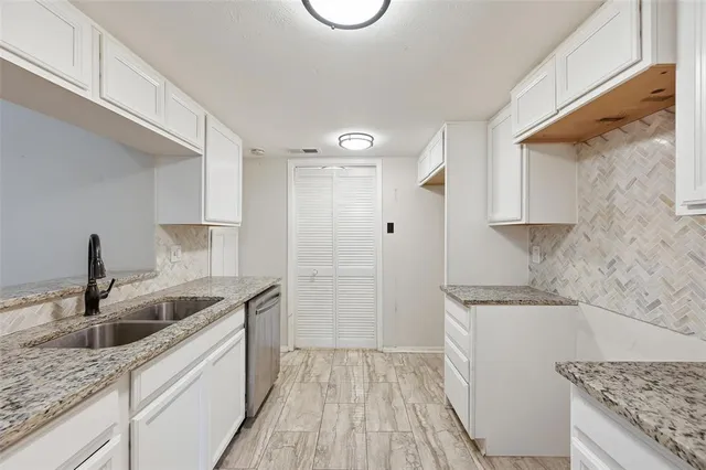 $299,900 | 1682 Choteau Circle, Grapevine, TX 76051