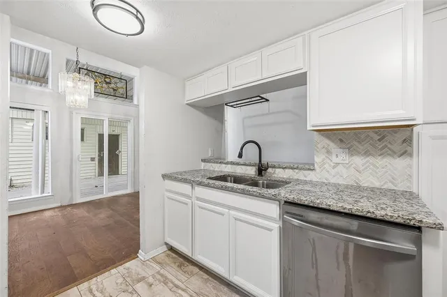 $299,900 | 1682 Choteau Circle, Grapevine, TX 76051