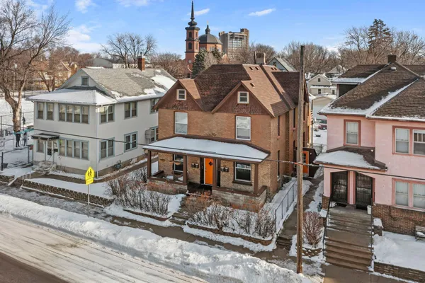 $749,900 | 1609 4th Street Northeast, Minneapolis, MN 55413