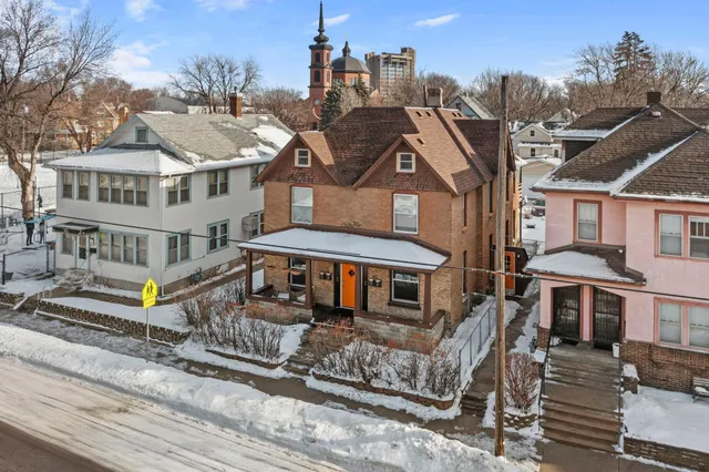 $749,900 | 1609 4th Street Northeast, Minneapolis, MN 55413