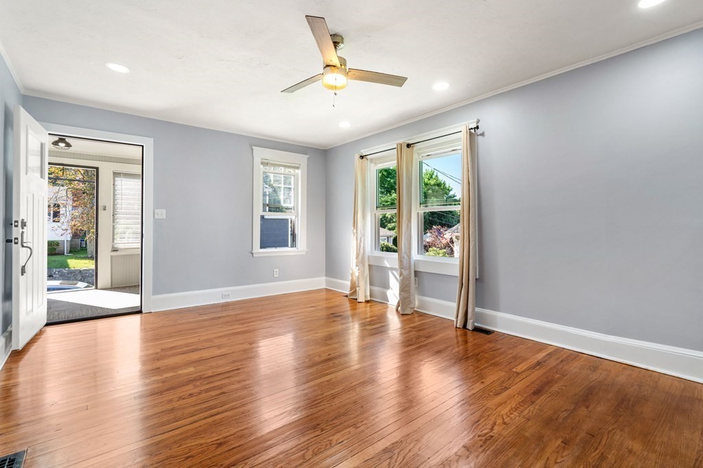 23 Staten Road Braintree, MA 02184 - Photo 10 of 25 Gallery Image 10