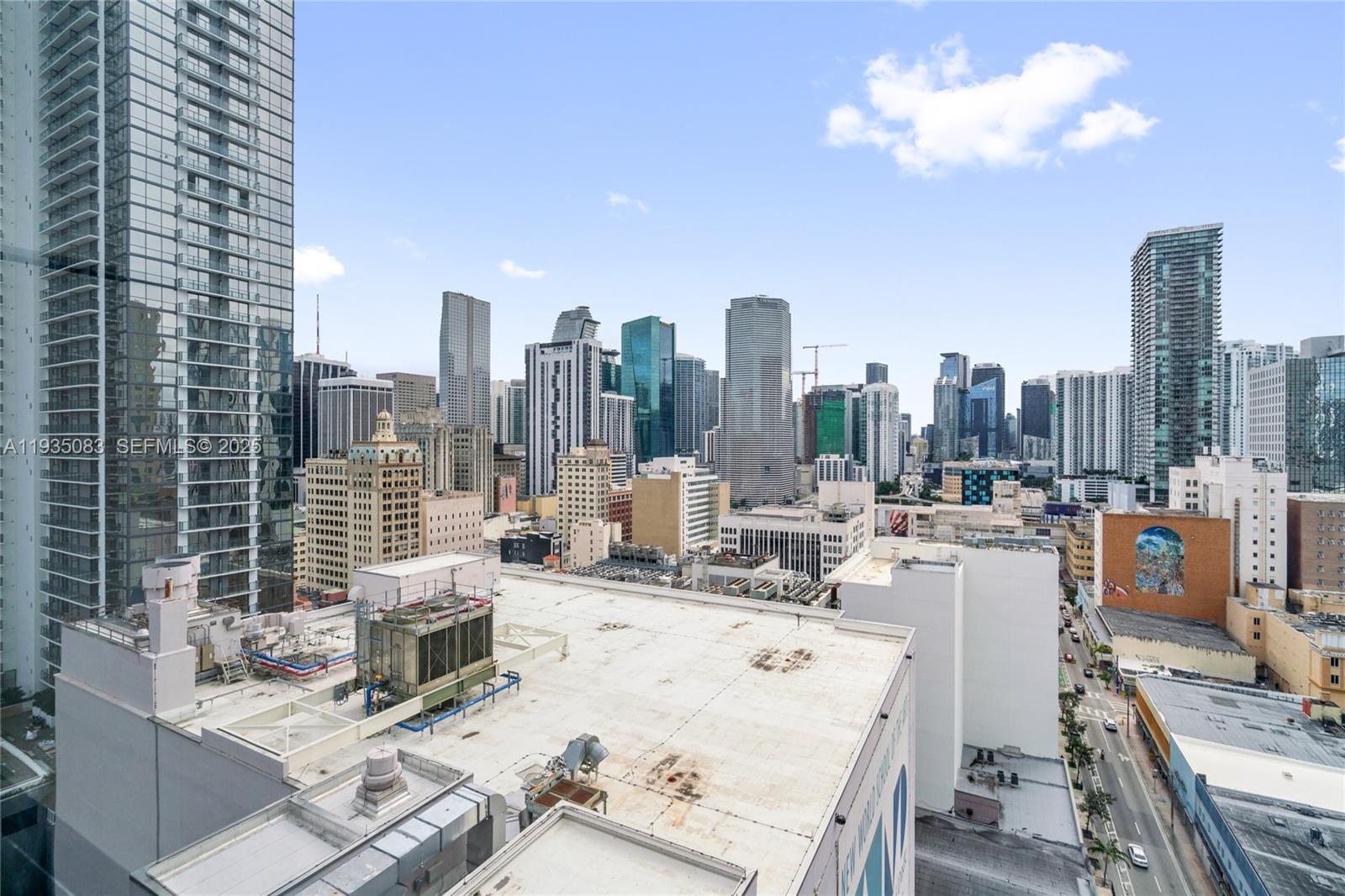 225 North Miami Avenue, Unit 2012 Miami, FL 33128 - Photo 26 of 39 a view of city with terrace