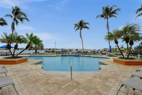 $318,000 | 127 Yacht Club Way, Unit 112, Hypoluxo, FL 33462
