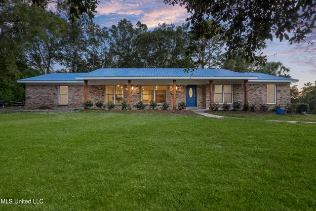 $329,000 | 4024 Castenera Avenue, Moss Point, MS 39563