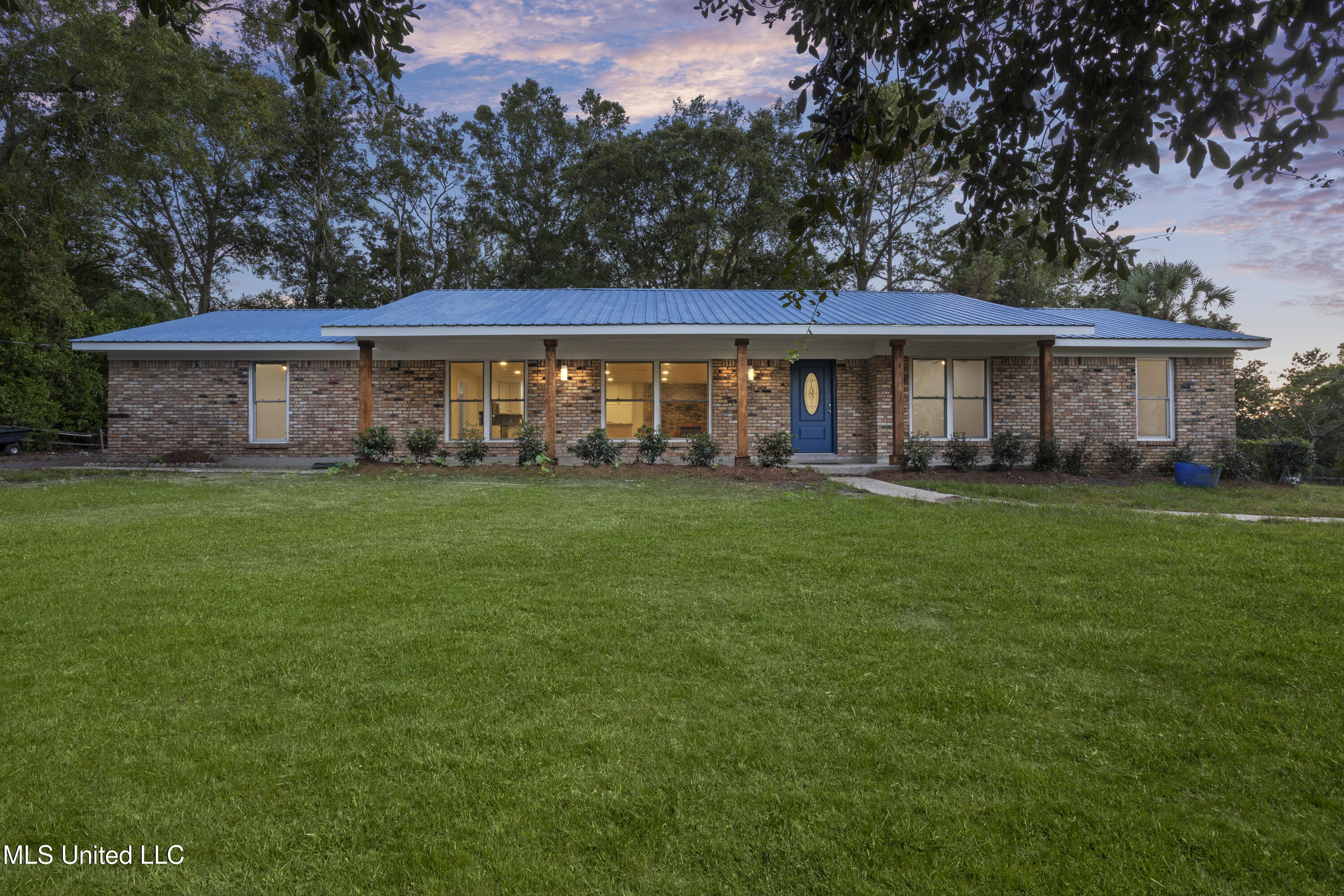 4024 Castenera Avenue Moss Point, MS 39563 - Photo 1 of 59 Front of House