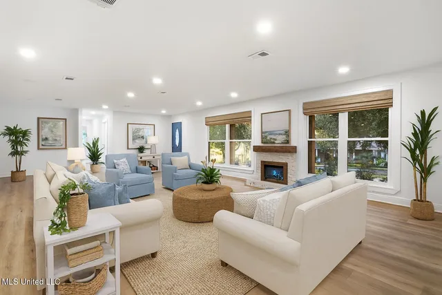 $329,000 | 4024 Castenera Avenue, Moss Point, MS 39563