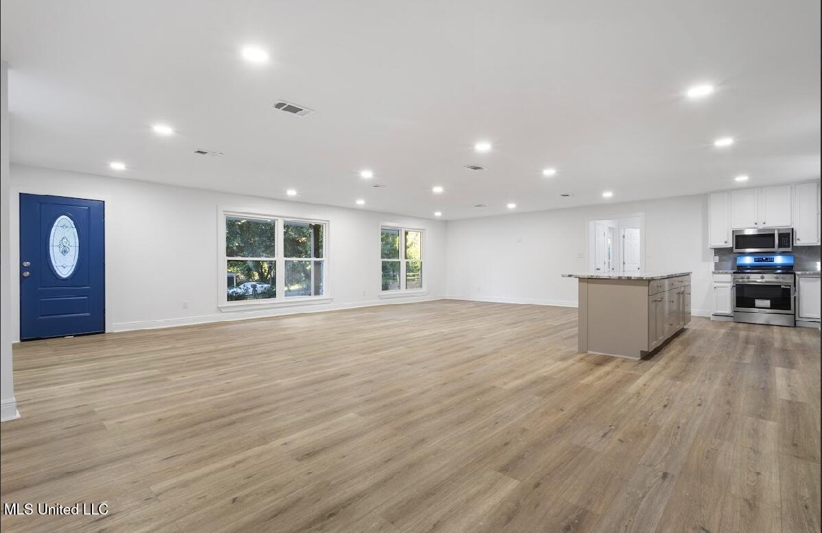 4024 Castenera Avenue Moss Point, MS 39563 - Photo 16 of 59 IMG_1284