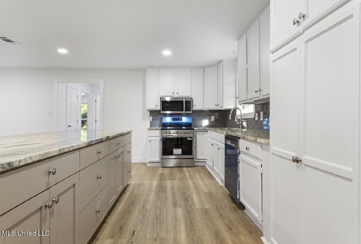 4024 Castenera Avenue Moss Point, MS 39563 - Photo 19 of 59 IMG_1286