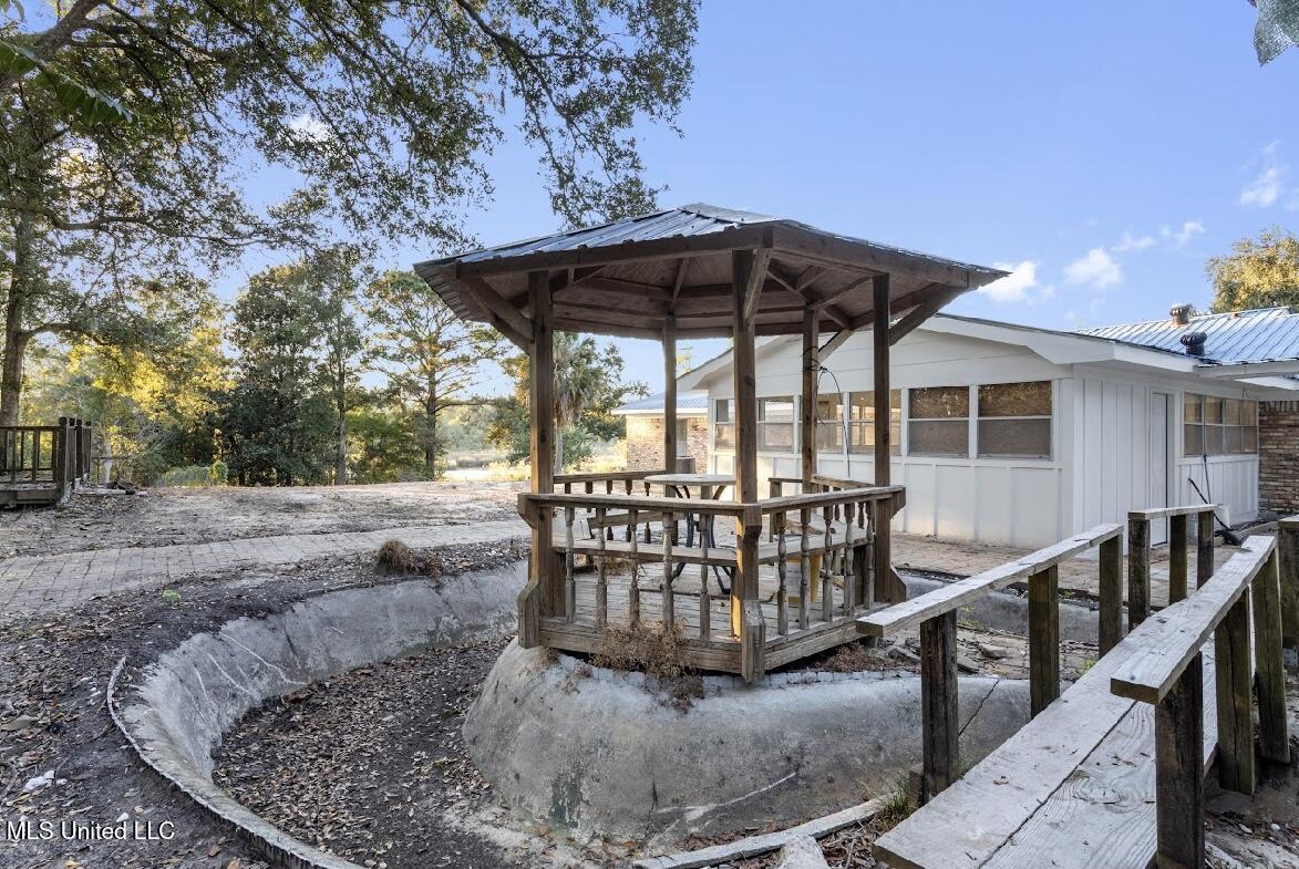 4024 Castenera Avenue Moss Point, MS 39563 - Photo 43 of 59 IMG_1303