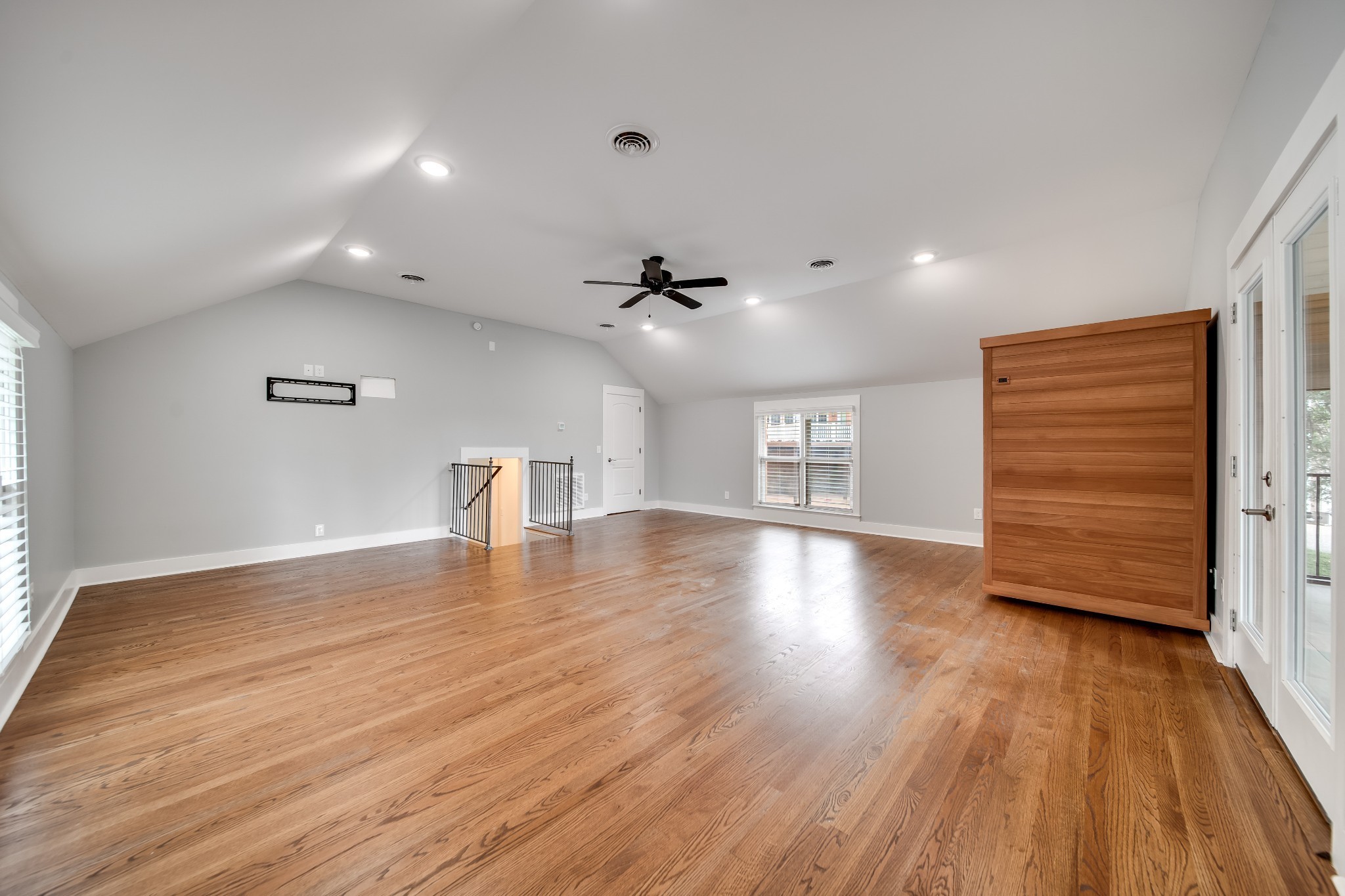 116 Foxcross Road Hendersonville, TN 37075 - Photo 20 of 57 a view of empty room with wooden floor and window