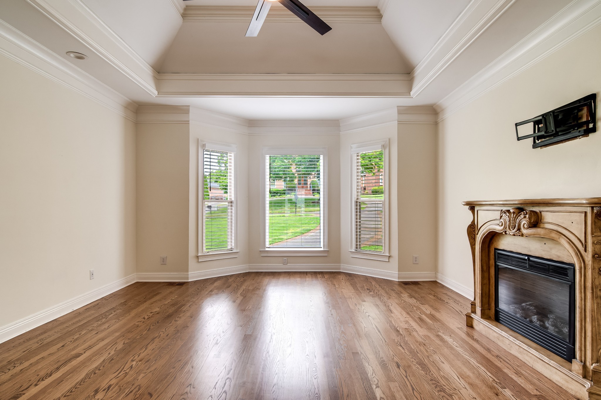 116 Foxcross Road Hendersonville, TN 37075 - Photo 28 of 57 wooden floor fireplace and natural light in room