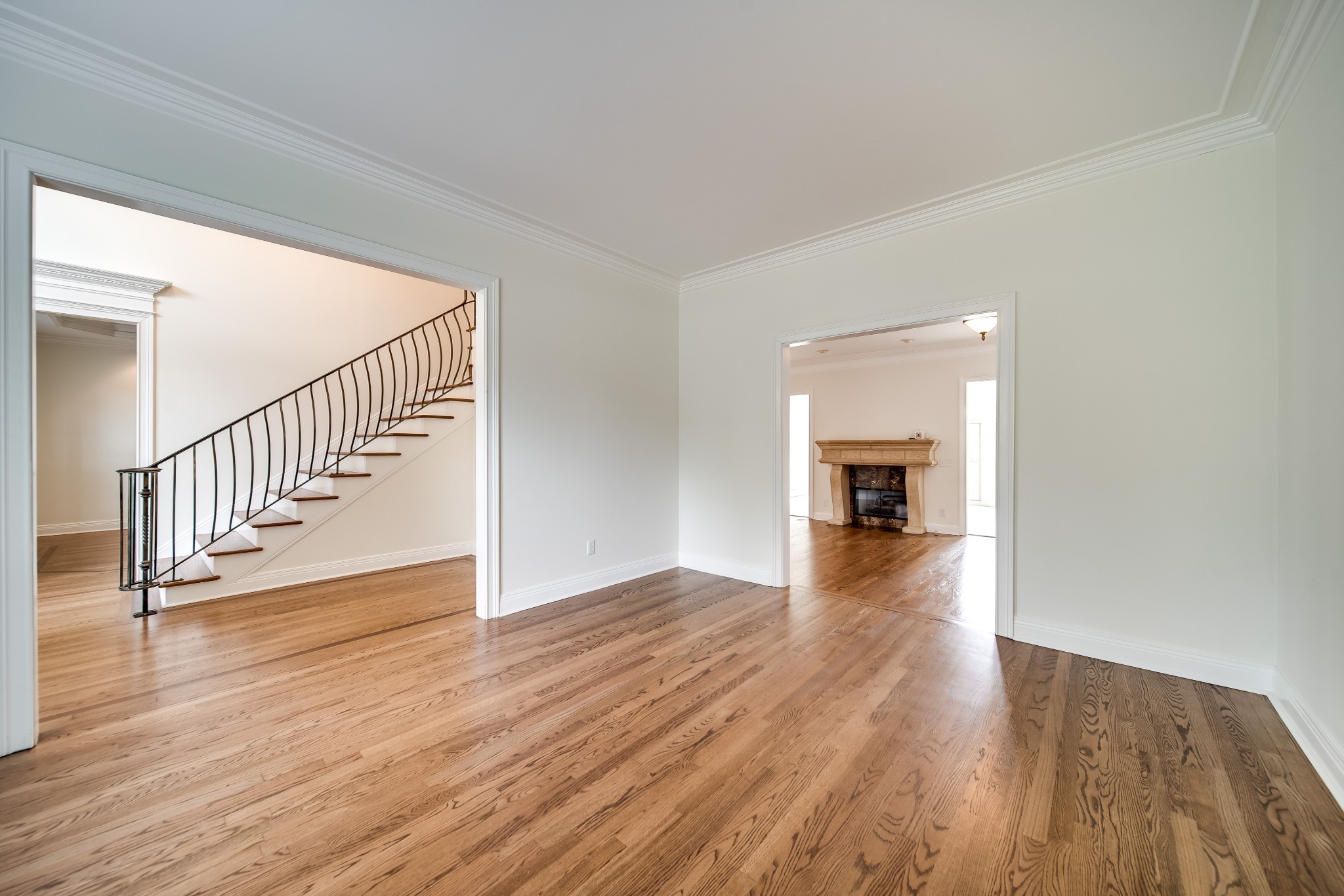116 Foxcross Road Hendersonville, TN 37075 - Photo 6 of 57 a view of empty room with wooden floor and plants