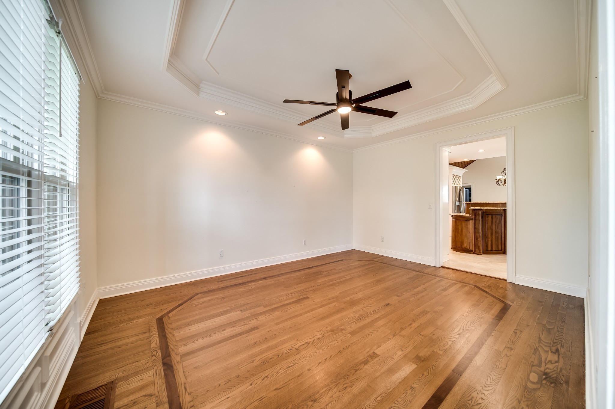 116 Foxcross Road Hendersonville, TN 37075 - Photo 10 of 57 Dining room looking into the kitchen