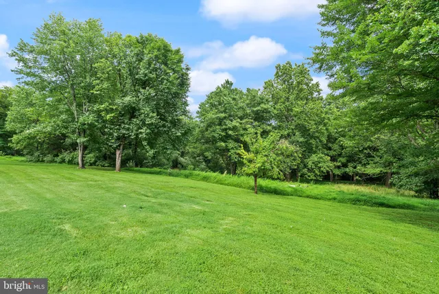 $1,785,000 | 16720 Sommertime Lane, Paeonian Springs, VA 20129