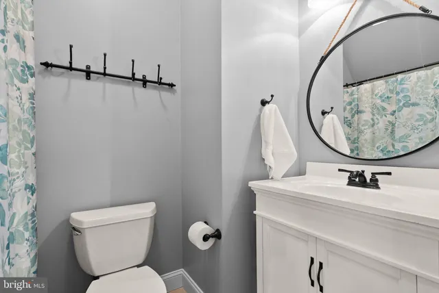 $1,785,000 | 16720 Sommertime Lane, Paeonian Springs, VA 20129