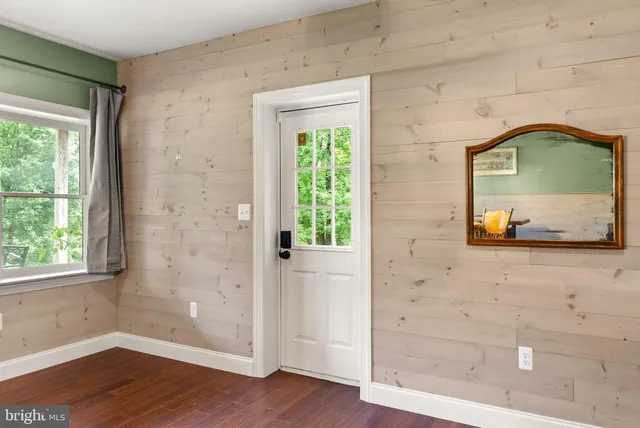 $1,785,000 | 16720 Sommertime Lane, Paeonian Springs, VA 20129