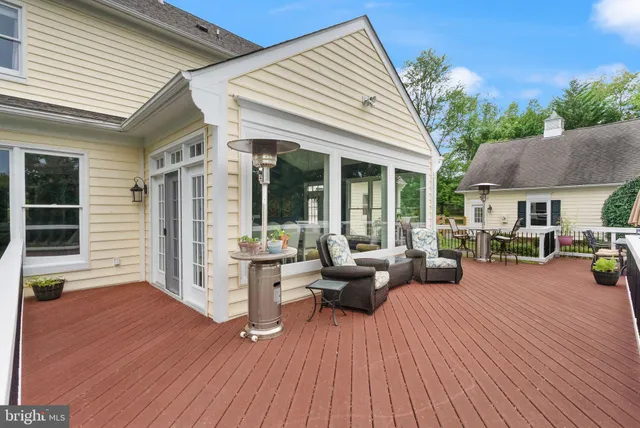 $1,785,000 | 16720 Sommertime Lane, Paeonian Springs, VA 20129