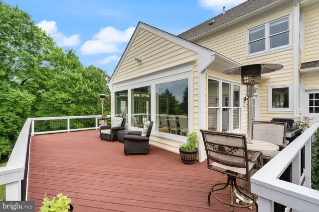 $1,785,000 | 16720 Sommertime Lane, Paeonian Springs, VA 20129