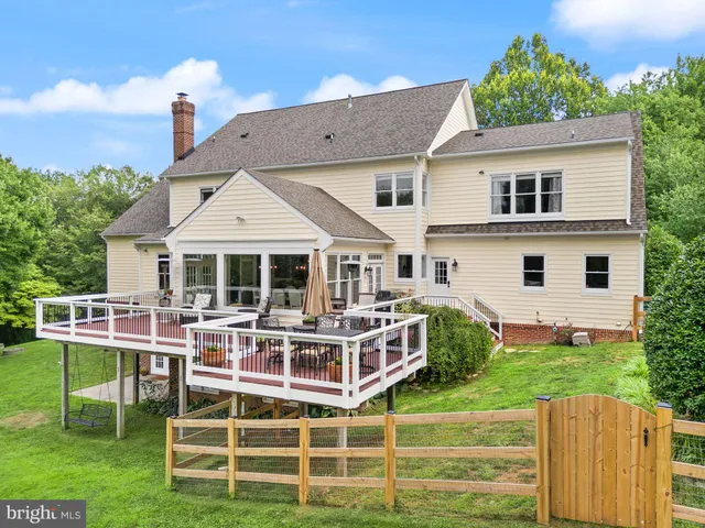 $1,785,000 | 16720 Sommertime Lane, Paeonian Springs, VA 20129