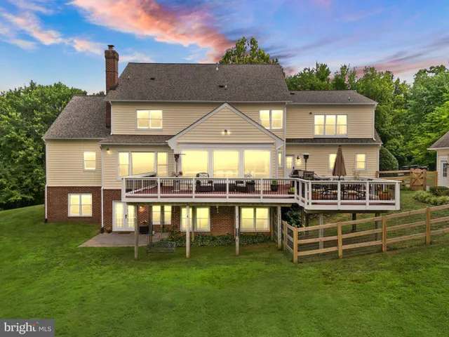 $1,785,000 | 16720 Sommertime Lane, Paeonian Springs, VA 20129