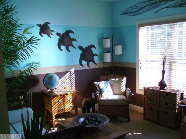 2nd Bedroom.