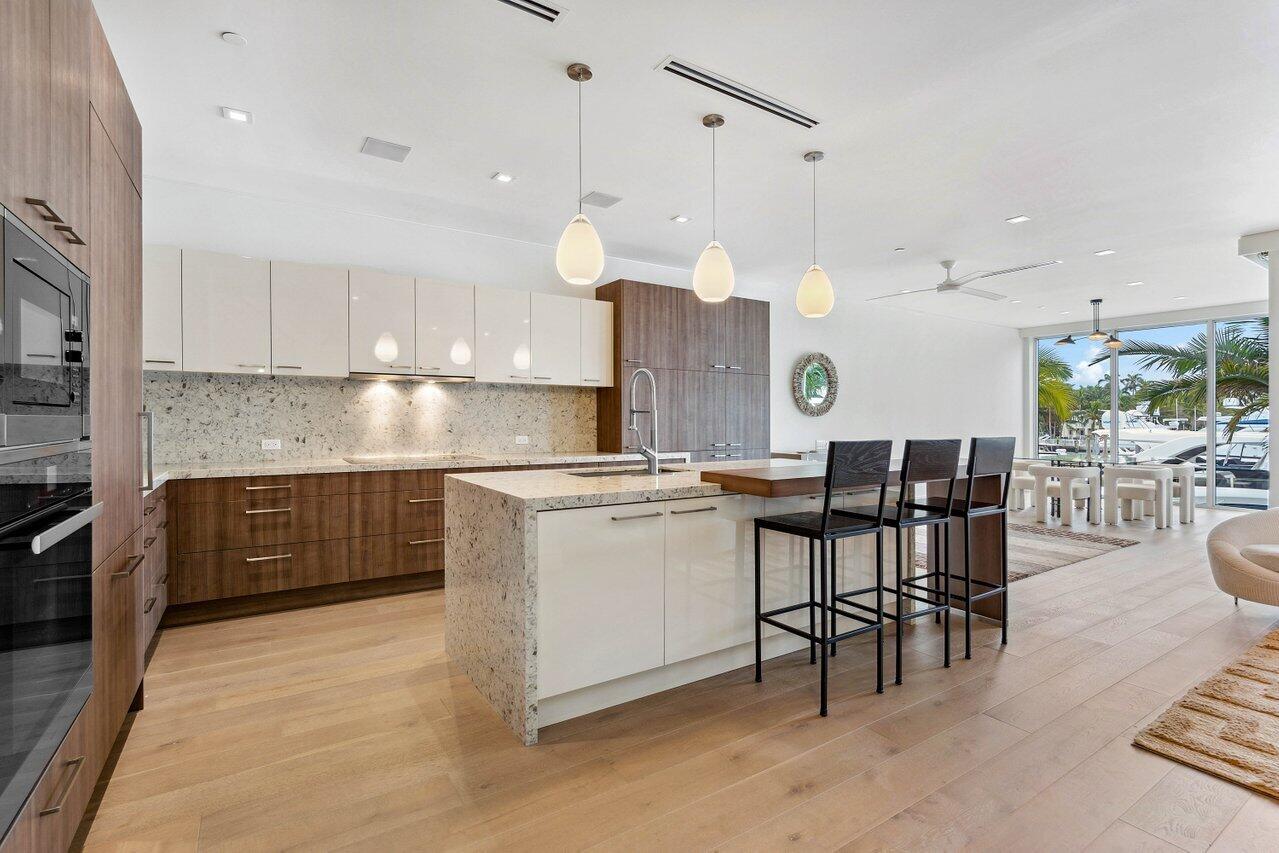 136 Mac Farlane Drive Delray Beach, FL 33483 - Photo 14 of 64 Luxurious Kitchen