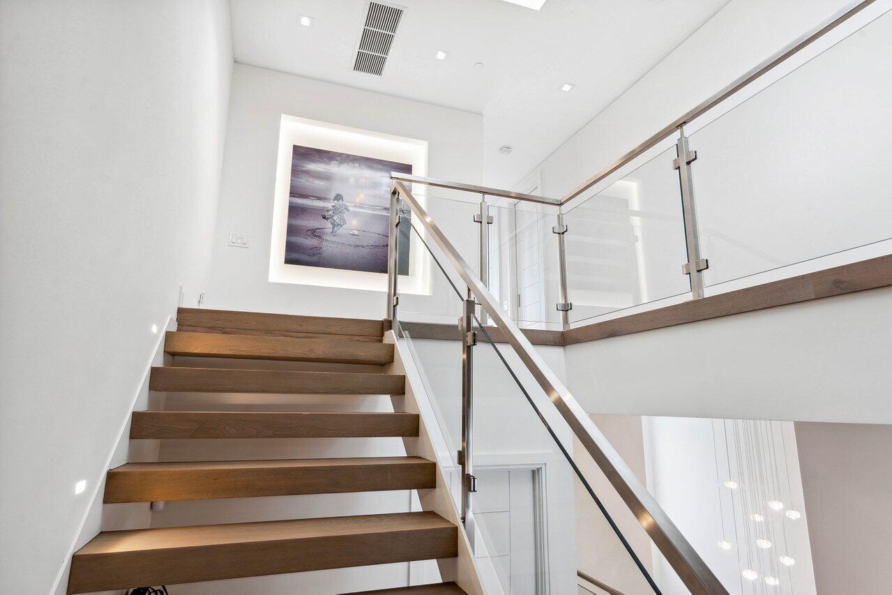 136 Mac Farlane Drive Delray Beach, FL 33483 - Photo 26 of 64 Luxurious Finishes