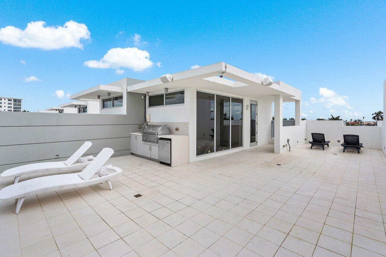 136 Mac Farlane Drive Delray Beach, FL 33483 - Photo 51 of 64 Private Rooftop