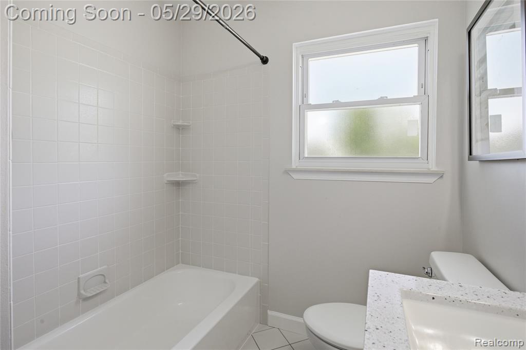 37257 Dundee Street Sterling Heights, MI 48310 - Photo 23 of 47