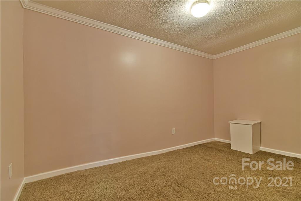 15 Myrtle Road Swannanoa, NC 28778 - Photo 16 of 26 Gallery Image 16