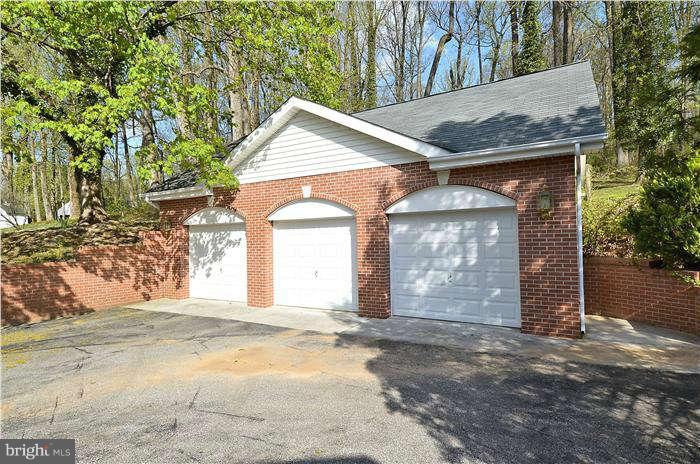 2114 Wiltonwood Road Stevenson, MD 21153 - Photo 24 of 28 Garage