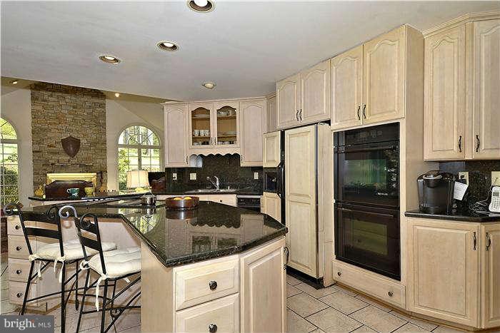 2114 Wiltonwood Road Stevenson, MD 21153 - Photo 9 of 28 Kitchen