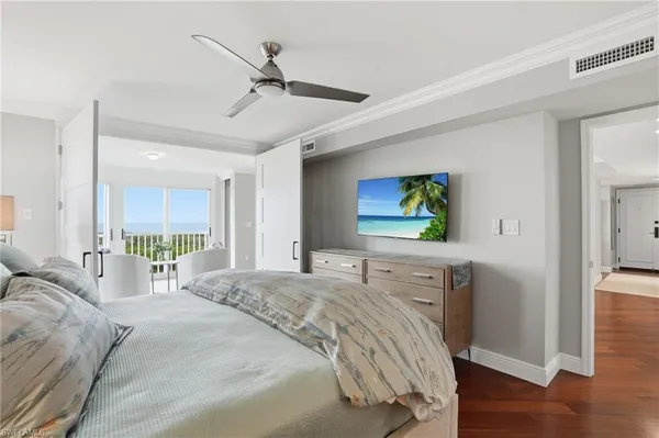 $1,299,000 | 6585 Nicholas Boulevard, Unit 902, Naples, FL 34108