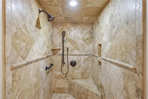 $1,299,000 | 6585 Nicholas Boulevard, Unit 902, Naples, FL 34108