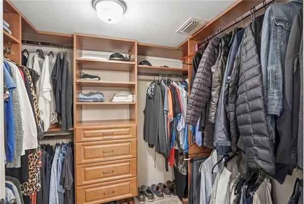 $1,299,000 | 6585 Nicholas Boulevard, Unit 902, Naples, FL 34108