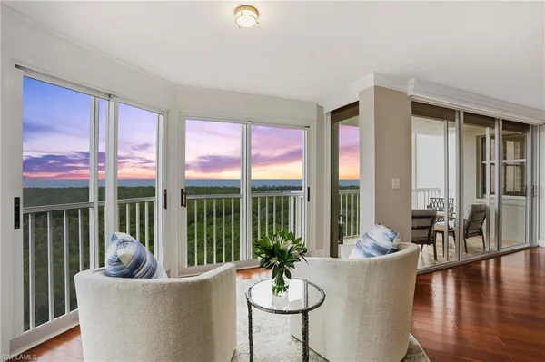 $1,299,000 | 6585 Nicholas Boulevard, Unit 902, Naples, FL 34108