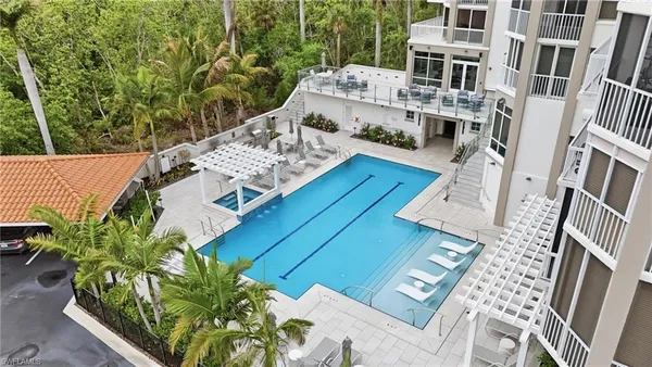 $1,299,000 | 6585 Nicholas Boulevard, Unit 902, Naples, FL 34108