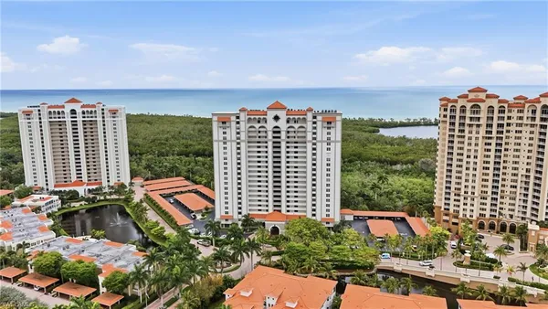 $1,299,000 | 6585 Nicholas Boulevard, Unit 902, Naples, FL 34108