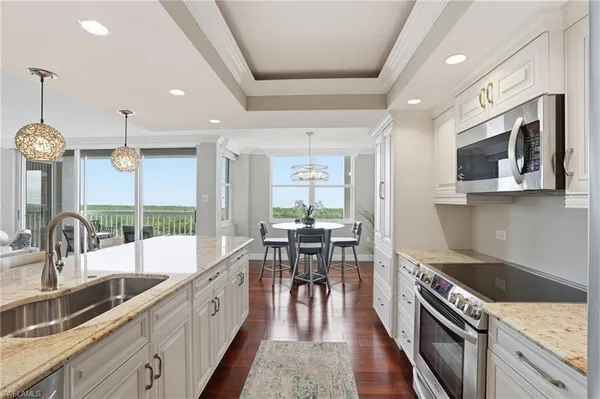 $1,299,000 | 6585 Nicholas Boulevard, Unit 902, Naples, FL 34108