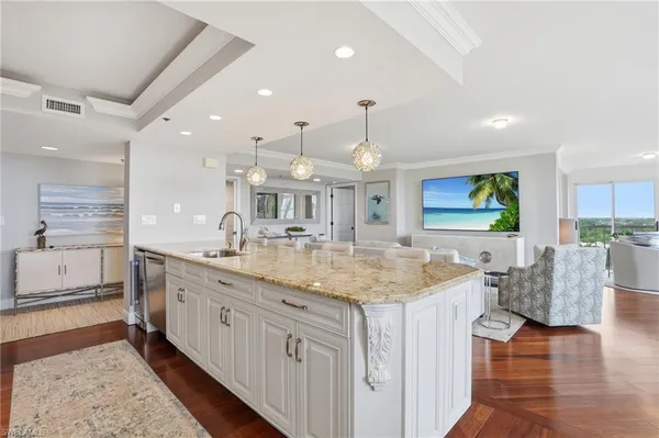 $1,299,000 | 6585 Nicholas Boulevard, Unit 902, Naples, FL 34108