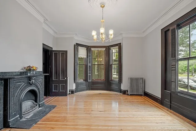 $3,400 | 42 Highland Street, Unit 2, Lowell, MA 01852